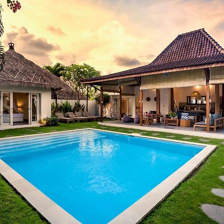 Villa Nakal By Alfred In Bali Seminyak  Exterior photo